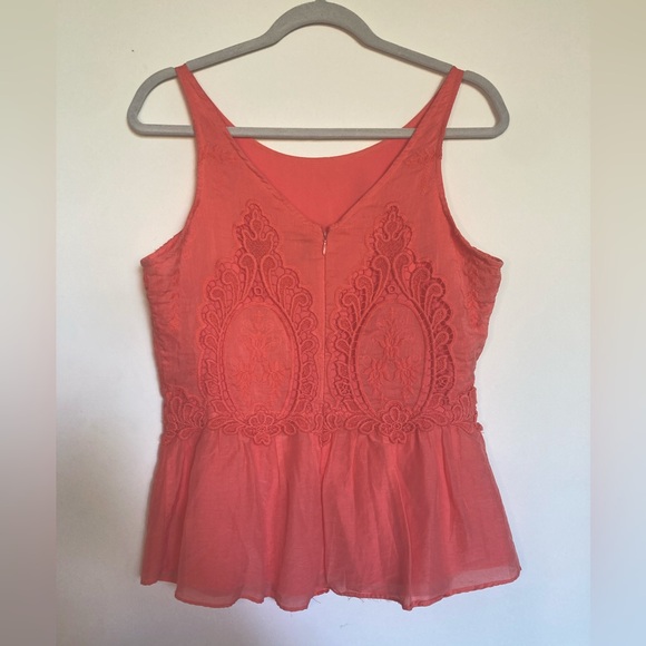 Dolce Vita Coral Lace Peplum top - Picture 4 of 5